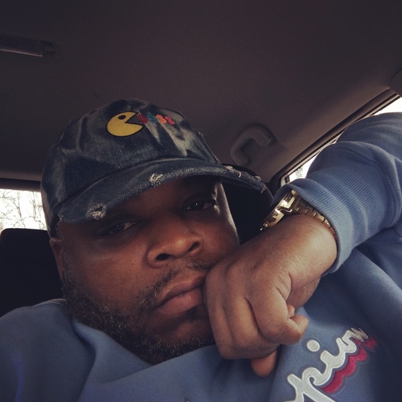 Meet your Posher, Calvin - Picture 1 of 1